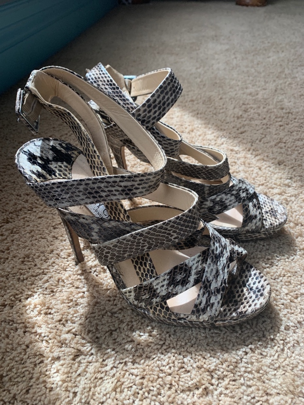 Jimmy Choo snakeskin sands US 9 / EU 40